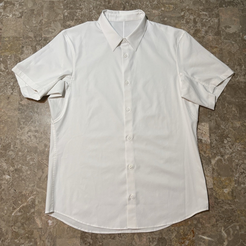 Lululemon Shirt Mens Large White Airing Easy Short Sleeve Button Summer - Picture 2 of 10